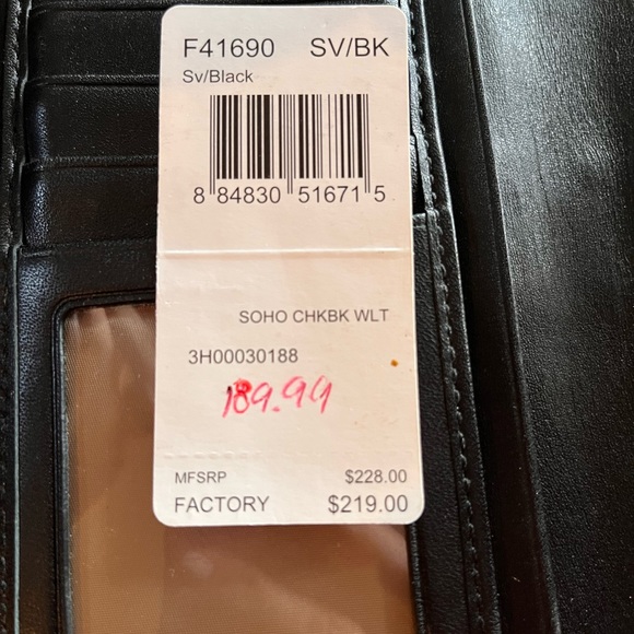 Coach, Genuine leather wallet, black with chrome hardware - Picture 10 of 15